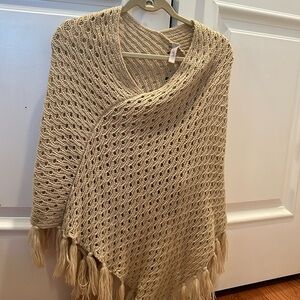 Pretty tan knit poncho sweater size med